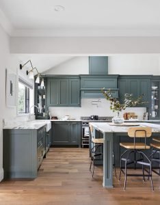 farmhouse kitchen