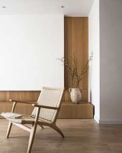 Accent Chairs